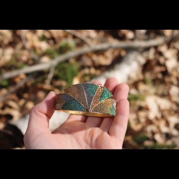 Colorful Gold Beaded Blue Green Fan Shape Open Magnetic Magnet Clasp - Picture 4 of 4